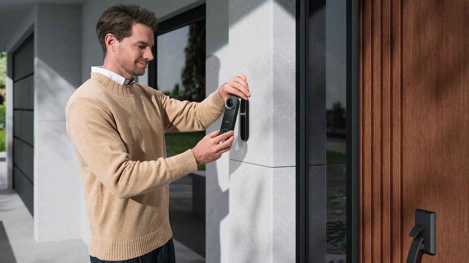 How to Fix a Doorbell: Safe Steps for Wired and Wireless Models