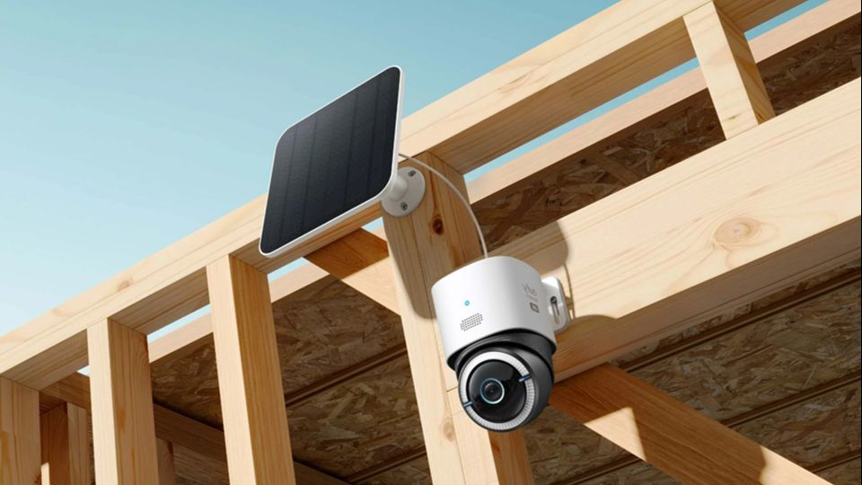 Solar Cellular Security Cameras: Features, Setup & Top Model
